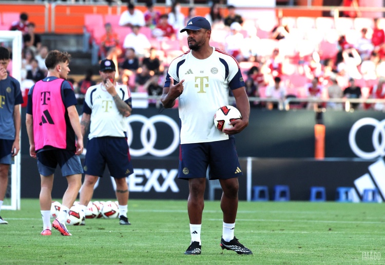 Vincent Kompany tem uma decisão importante a tomar no meio-campo antes do amistoso do Bayern de Munique contra o Aston Villa